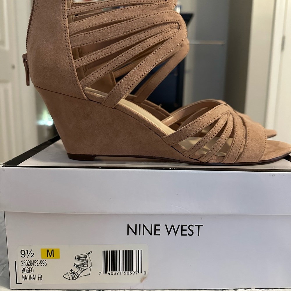 Nine West Rose Tan Wedge Sandals size 9.5